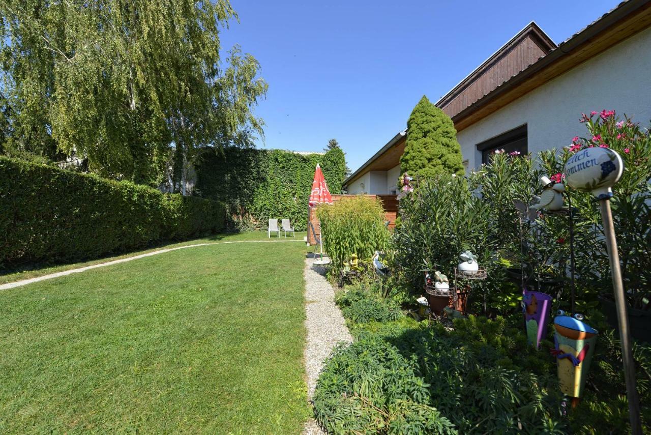 Ferienwohnungen Karoly Moerbisch Am See Exterior photo